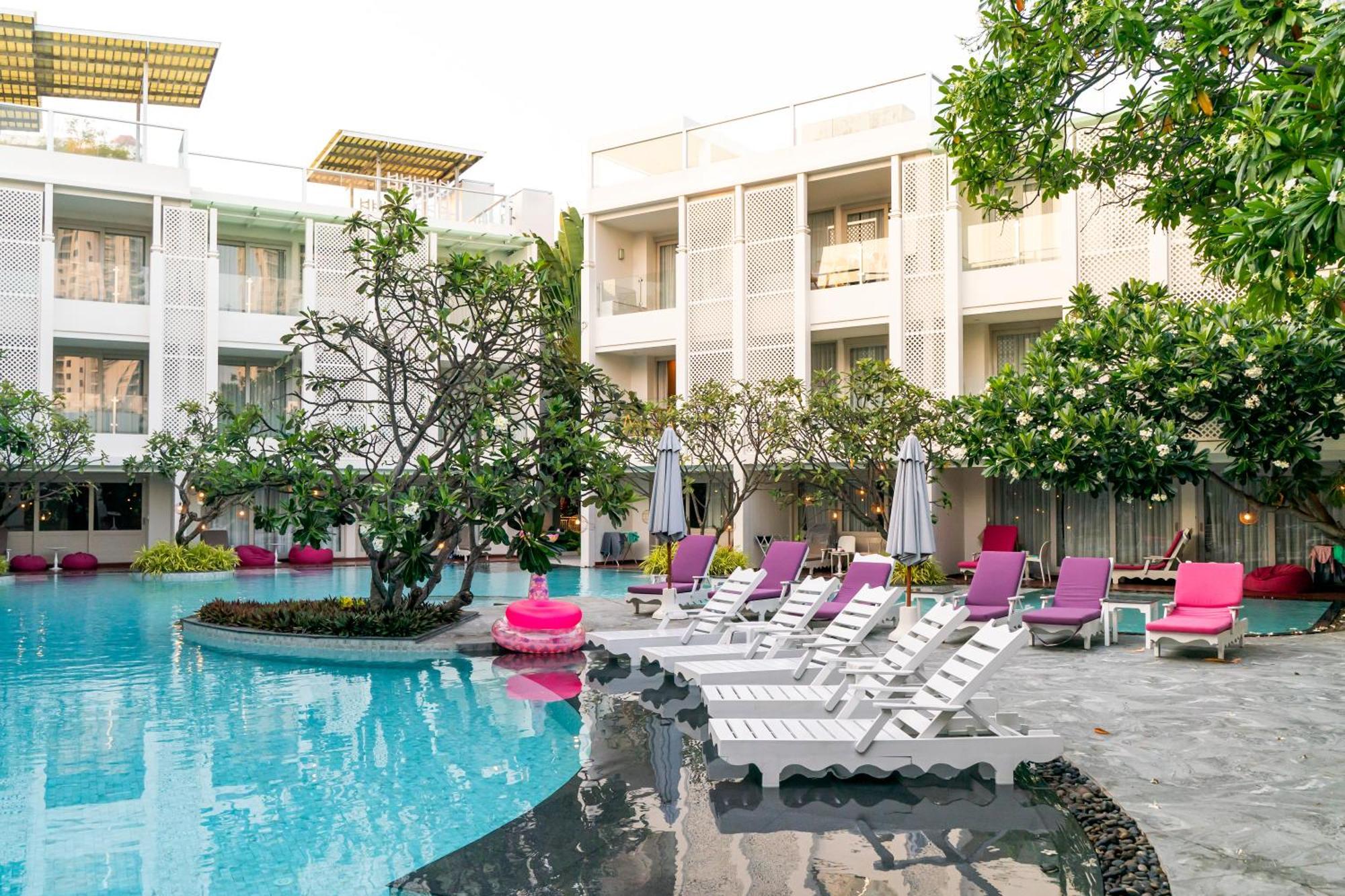 The Sea Cret Hua Hin Hotel Exterior photo