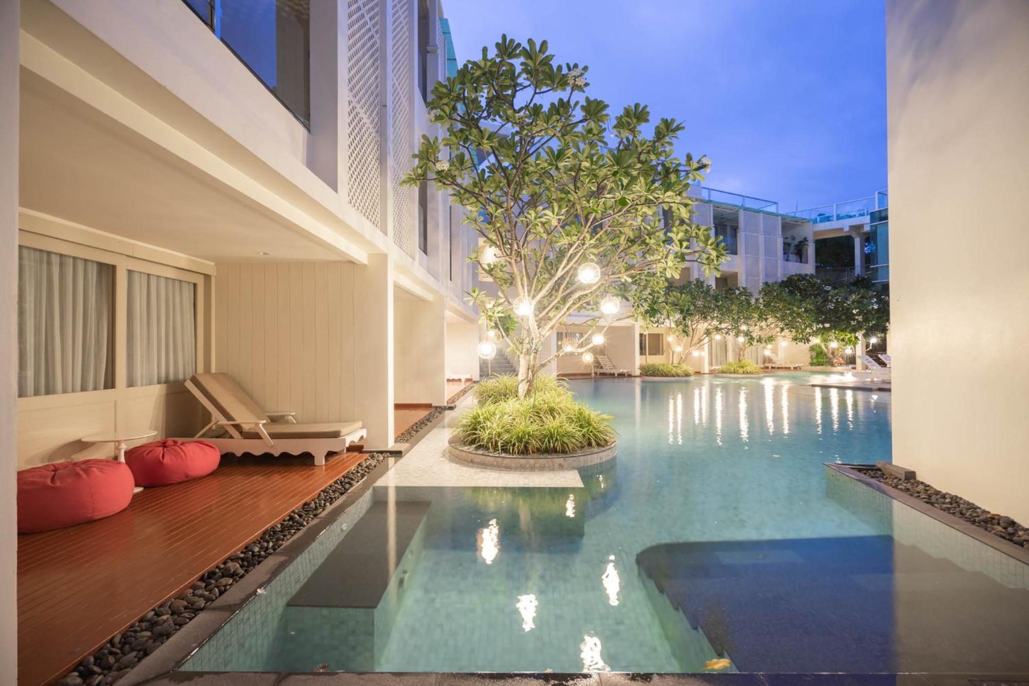 The Sea Cret Hua Hin Hotel Exterior photo